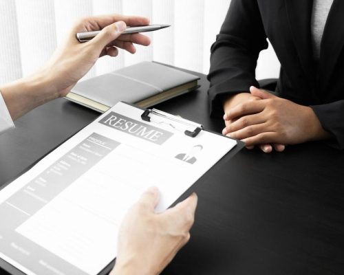 Perguntas Proibidas em Entrevista de Emprego: O Que a Lei Diz e Como Reagir
